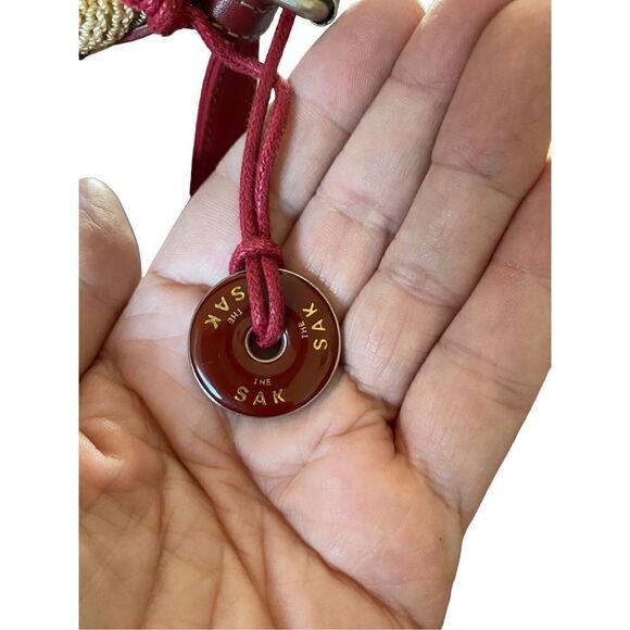 The sak crochet bag with red leather adjustable, trim shoulder bag, 8 x 12 - Picture 4 of 6